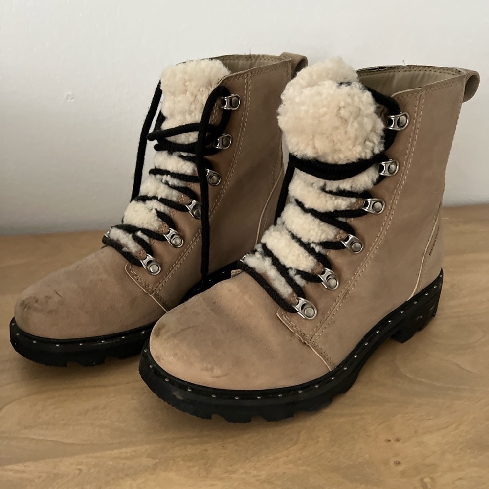 SOREL winter boots - water proof